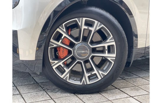 Lynk&Co 900, пробег 1,3 тысячи км